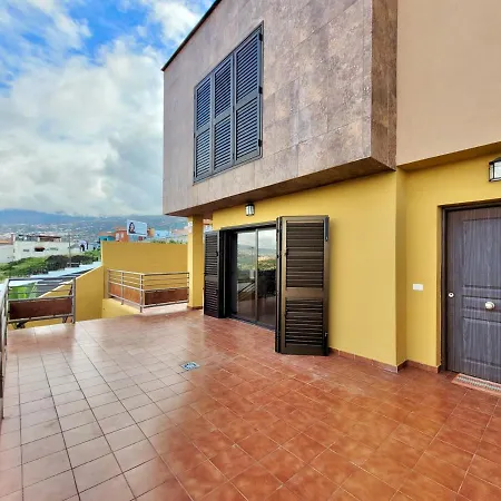 Briones Apartment *