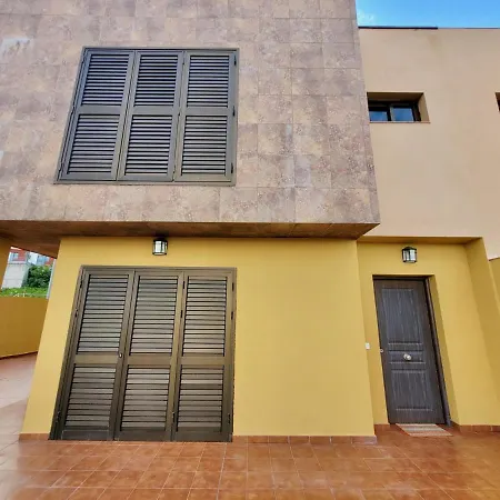 Apartament Briones *